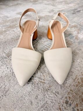 ANTONIO MELANI Cream Pointed-Toe Slingback Block Heel